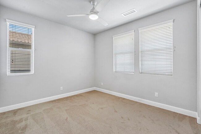 Building Photo - 2815 N Leya Dr