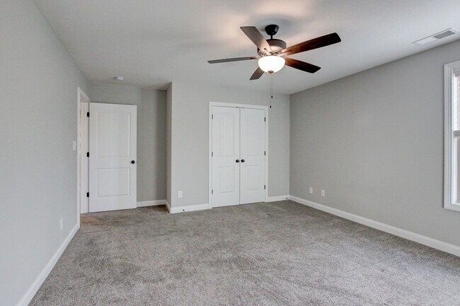 Building Photo - 2086 Ussery Rd S