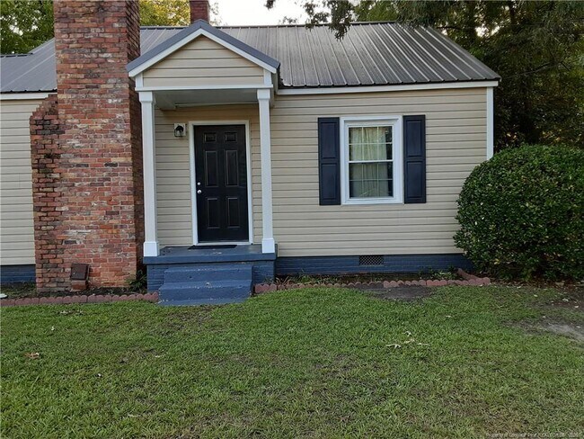 Building Photo - 207 Willborough Ave