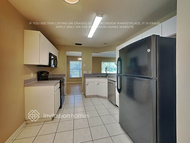 Building Photo - 4709 Rockingchair Dr