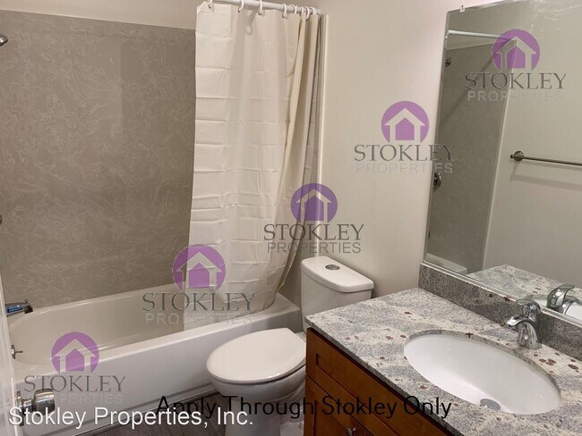 Building Photo - 2 br, 2 bath House - 1965 Ascot Drive #4