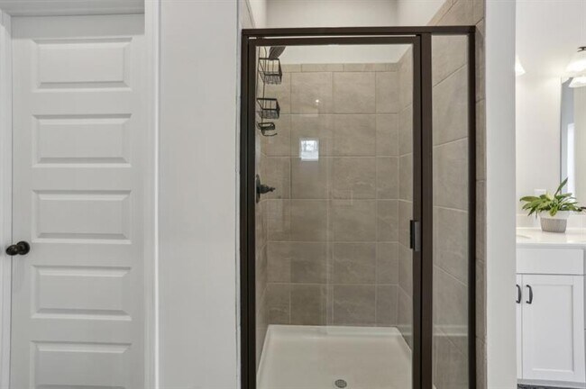 Building Photo - 375 Crider Ct