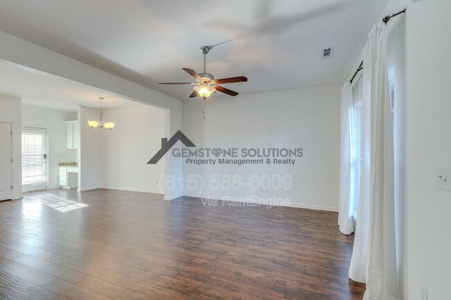 Building Photo - 304 Oldbury Ln