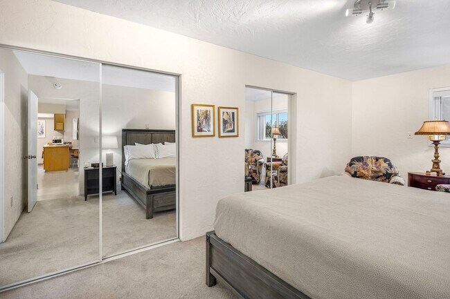 Building Photo - Downtown Anchorage Two Bedroom Two Bath (102)