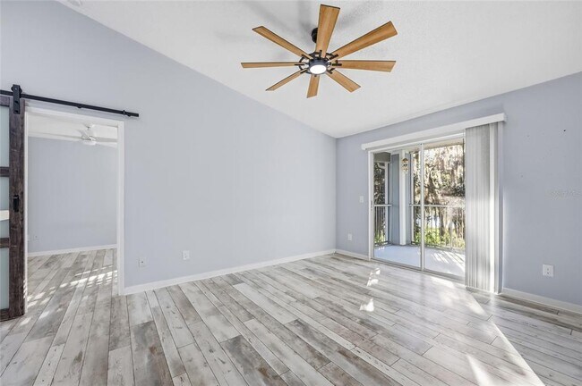 Building Photo - 2532 Grassy Point Dr