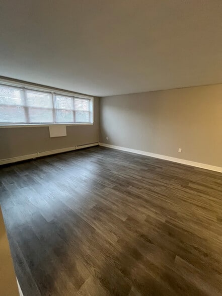 Building Photo - 133 Cleveland St