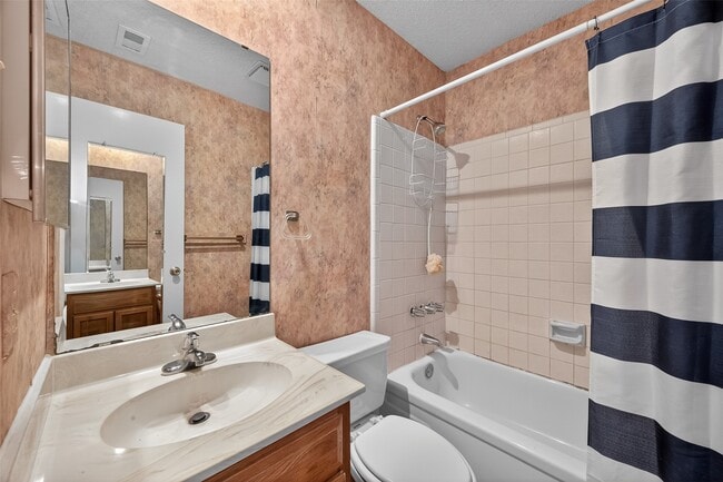 Building Photo - 2818 Crest Park Dr