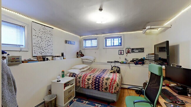 Building Photo - 17 Glenville Ave #23 Boston MA 02134