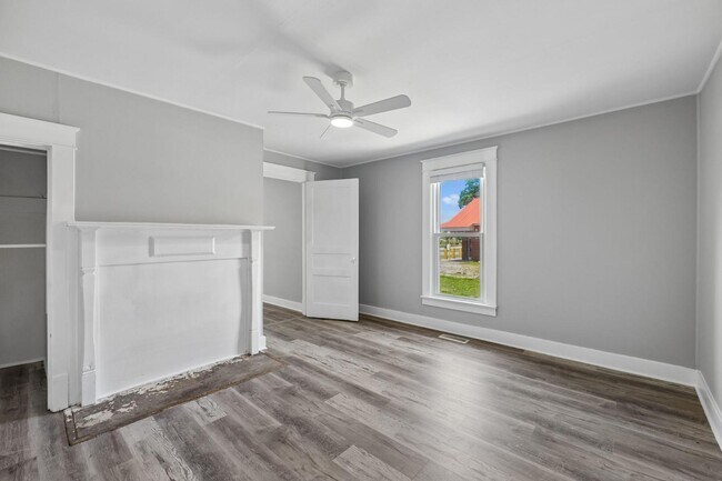 Building Photo - 2547 Bearwallow Rd