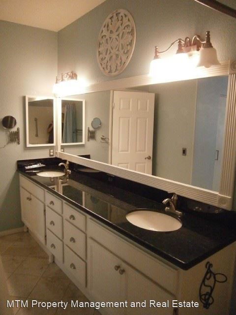 Building Photo - 2 br, 2 bath House - 3231 Dehesa Rd #35
