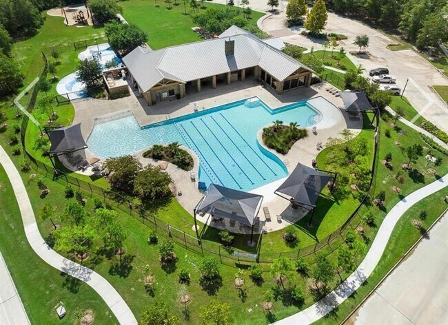 Building Photo - 3830 Fleetwood Falls Ln