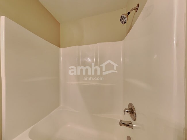 Building Photo - 123 Diploma Dr