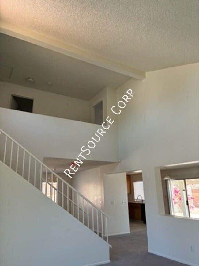 Building Photo - 3156 Discovery Way