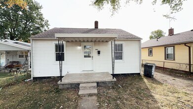 Building Photo - Beautiful Muncie Property!