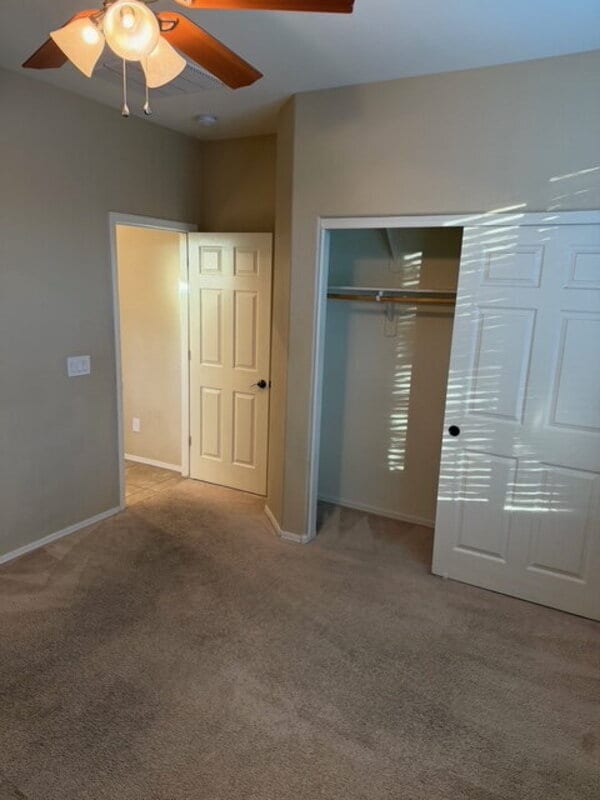 Building Photo - 2764 E Cherry Hill Dr