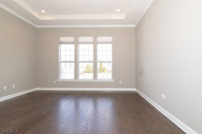 Building Photo - 76 Van Cleef Dr