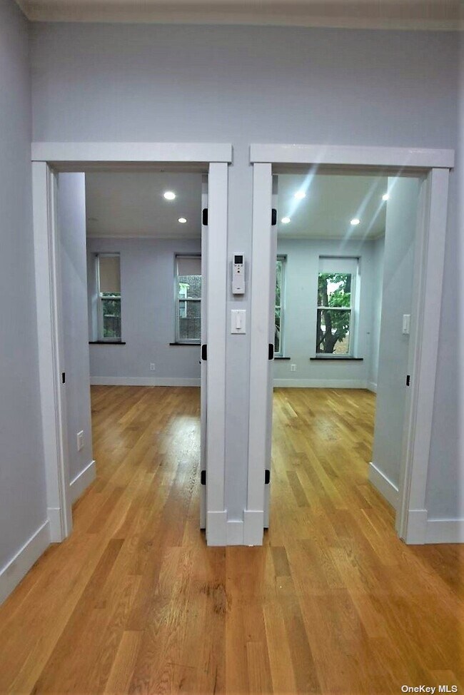 Building Photo - 48-54-54 46th St