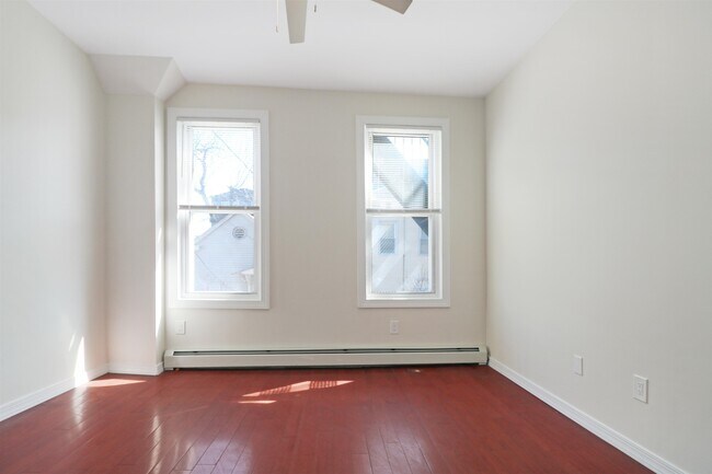 Building Photo - 1620 Palisade Ave