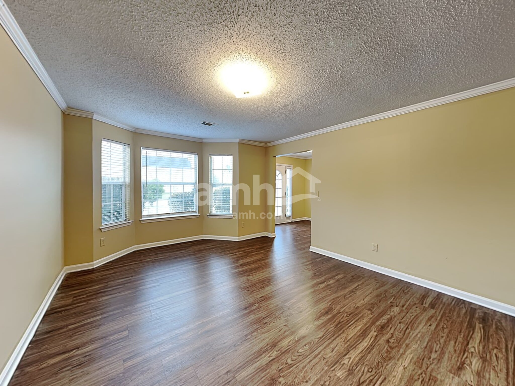 Building Photo - 1642 Village Place Cir NE