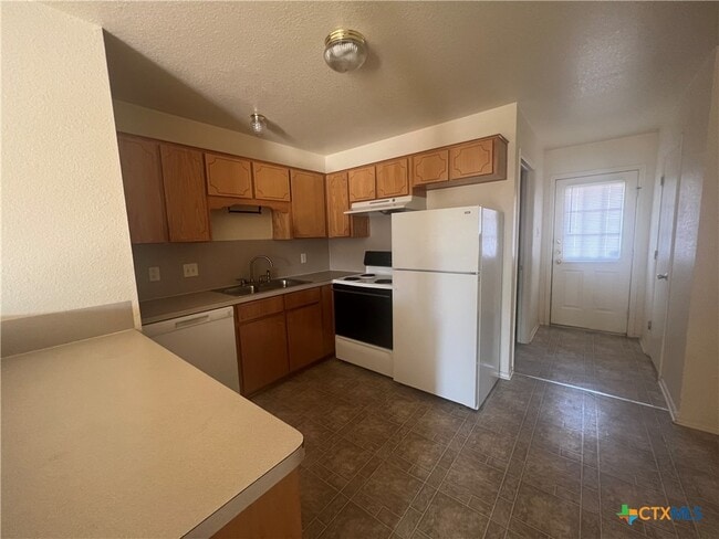 Building Photo - 4200 Alan Kent Dr