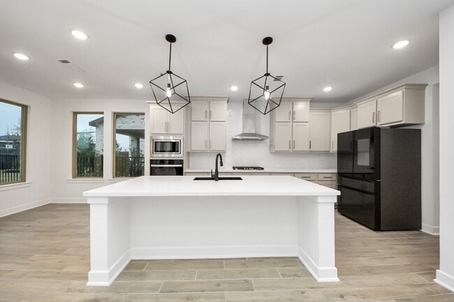 Building Photo - 20926 White Rock Crk Dr