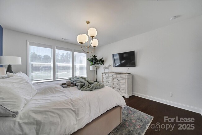 Building Photo - 16404 Stonecrop Landing Ln