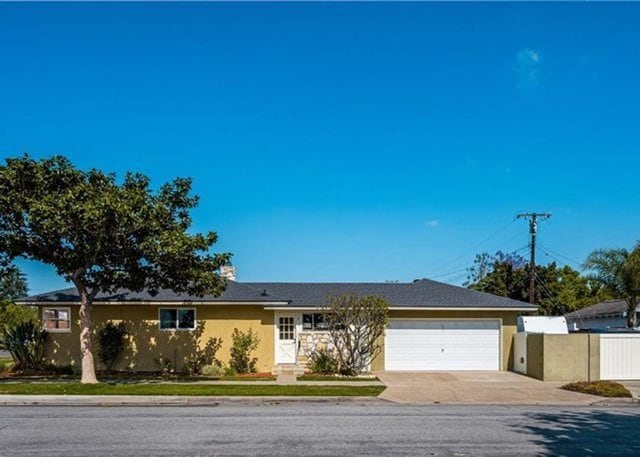 Building Photo - 1306 E Rose Ave