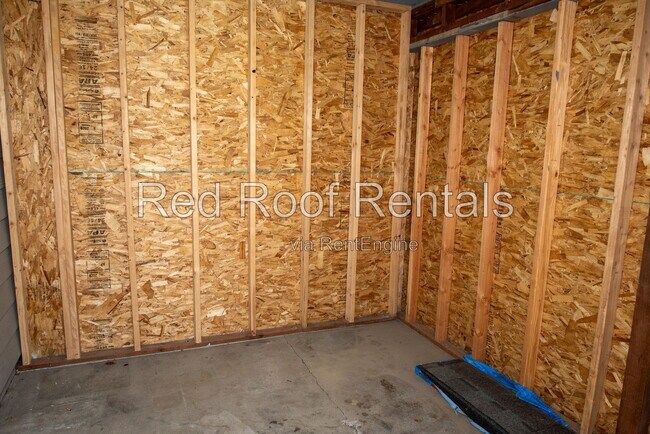 Building Photo - 6726 S D St
