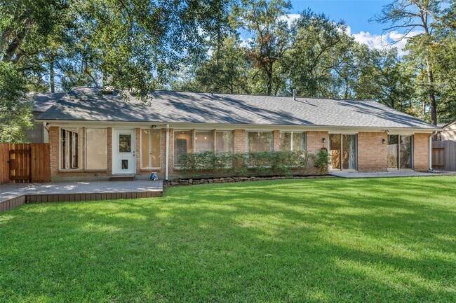 Building Photo - 1912 Foxtail Pl