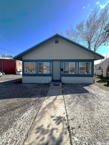 Building Photo - 40 Caliente St