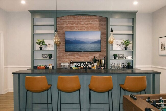 Building Photo - 131F Woodmont Blvd