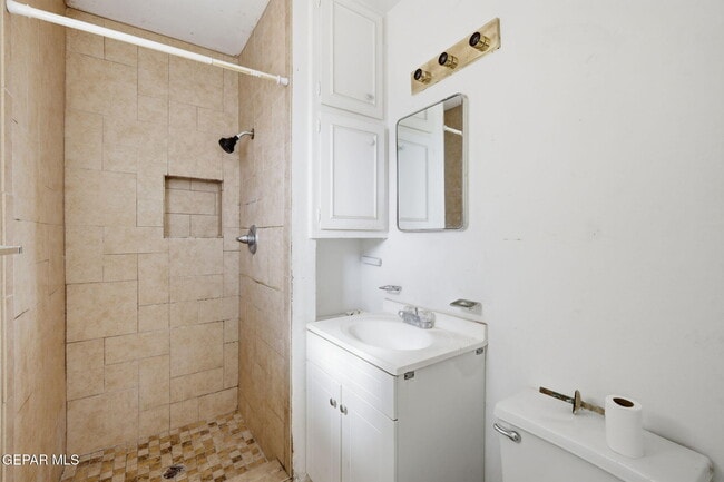 Building Photo - 8408 Reindeer Ave