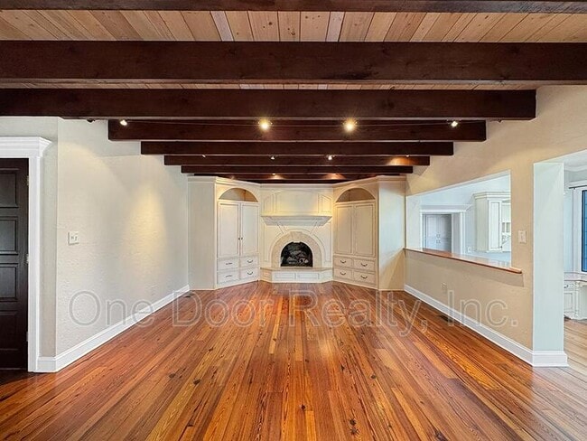 Building Photo - 109 Elizabeth Meriwether