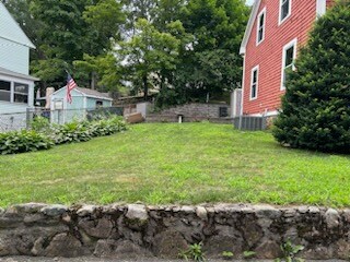 Building Photo - 21 Cemetery St