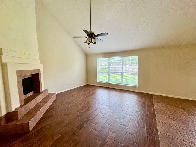 Building Photo - 2601 Easton Springs Ct