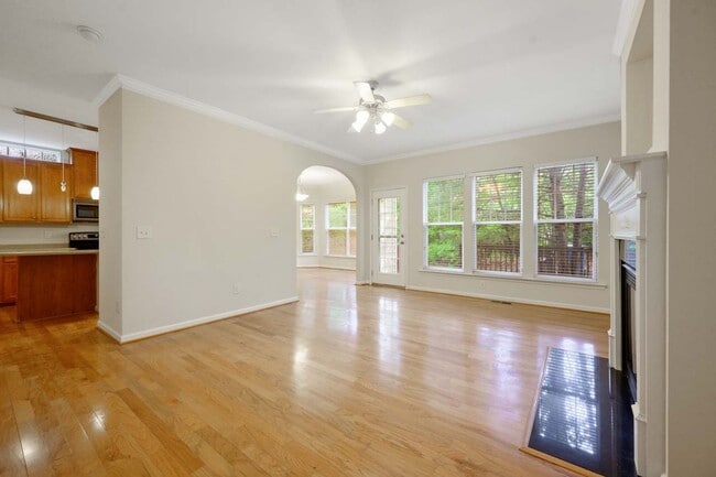 Building Photo - Beautiful 3 BR/2.5 Bath Home in Lyons Farm Community Durham!