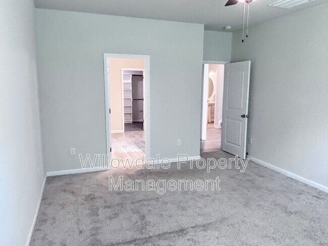 Building Photo - 1020 Garrow Dr