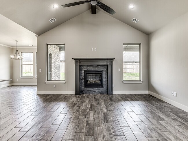 Building Photo - 14517 Chambord Dr