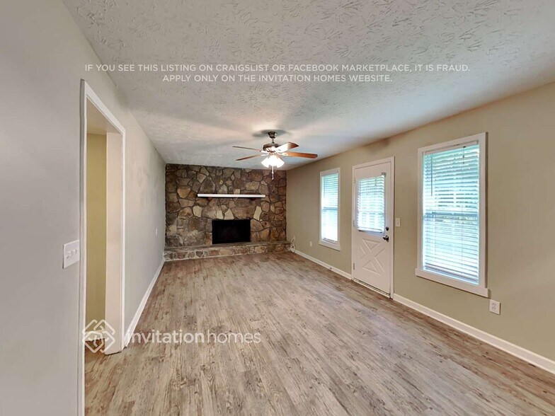 Building Photo - 595 Rivercrest Dr