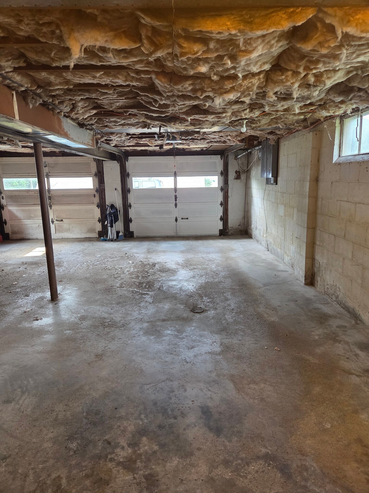 Garage - 420 Muth Rd