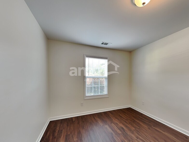Building Photo - 104 Flagler Way