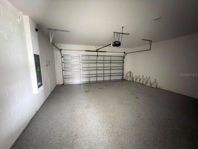 Building Photo - 1062 John Jacob Rd