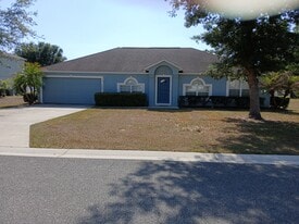 Building Photo - 3020 SE 45th Ct