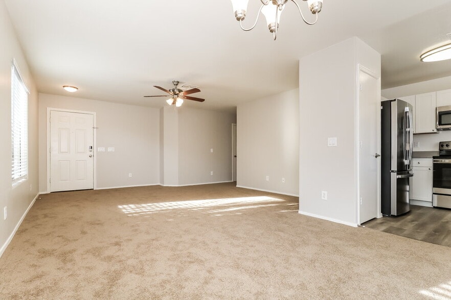 Building Photo - 14002 W Cornerstone Trail