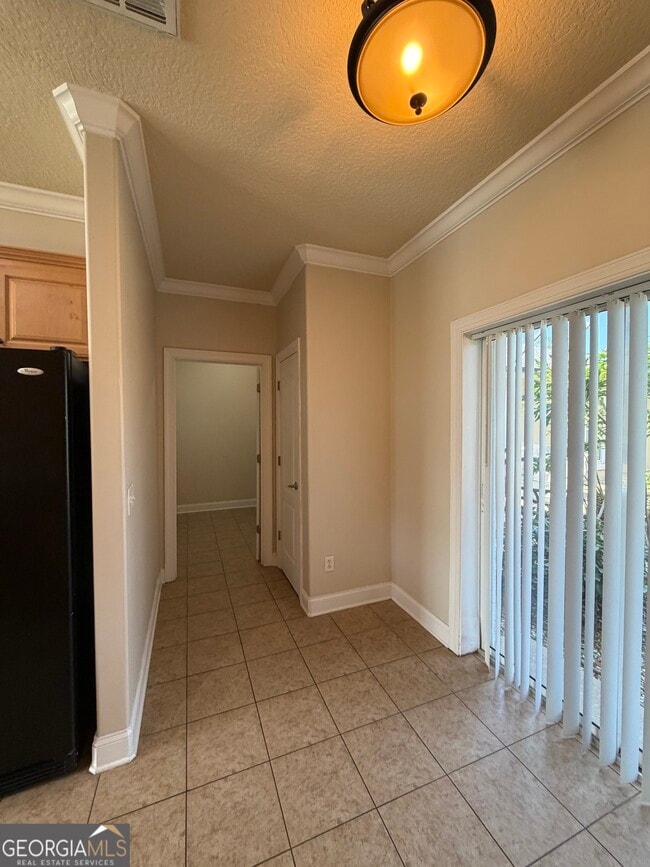 Building Photo - 36 Coastal Walk