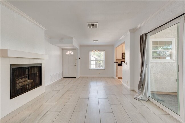 Building Photo - 10878 Aderman Ave