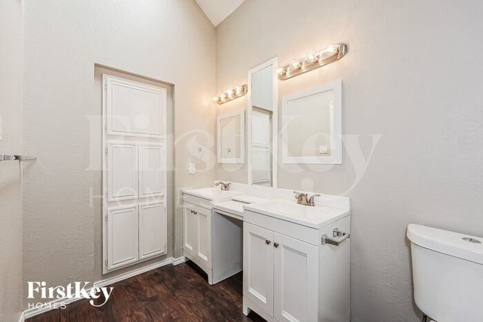 Building Photo - 2140 Birch Bend