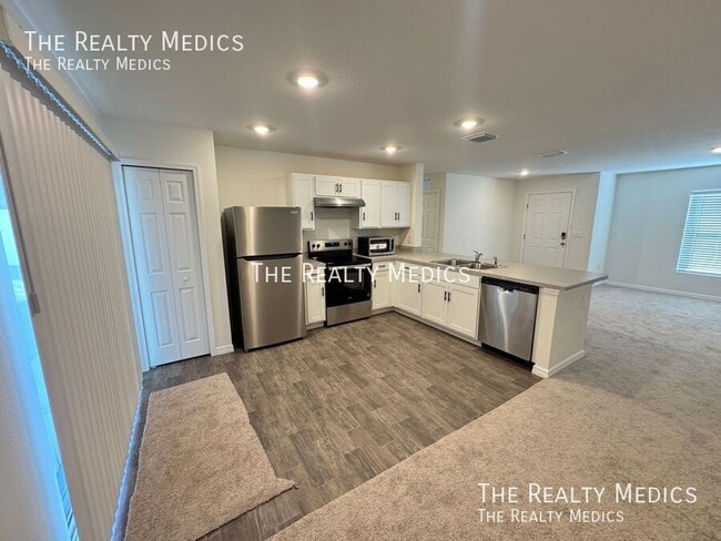 Building Photo - 313 Amberjack Ct