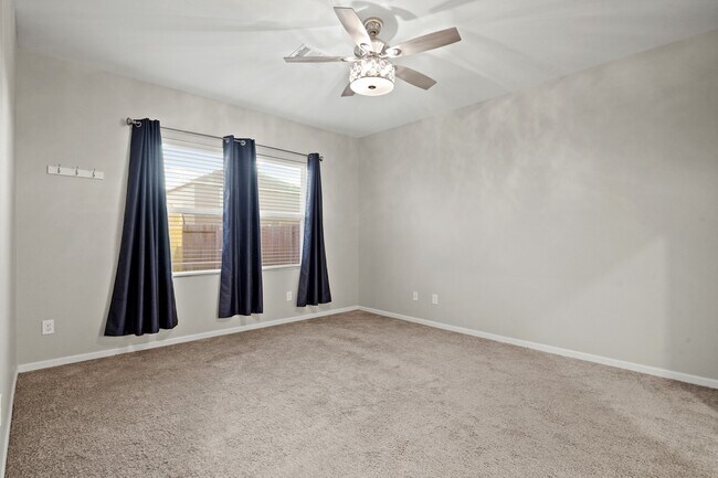 Building Photo - 6306 Highland Trl Dr