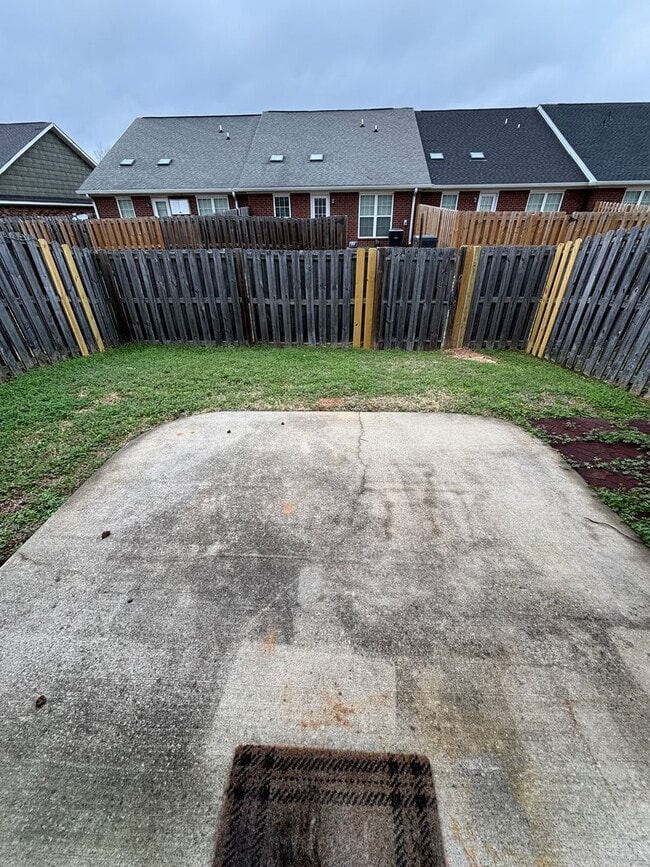 Building Photo - 941 Bryan Cir